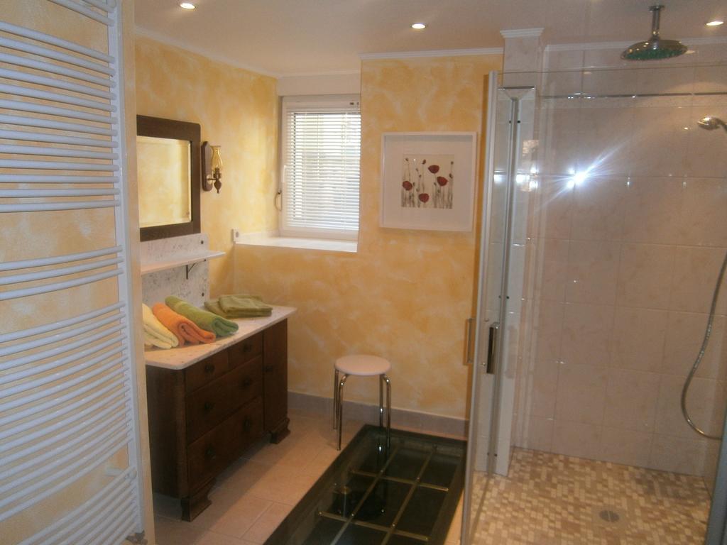Ferienhaus Schneiders Krov Bilik gambar