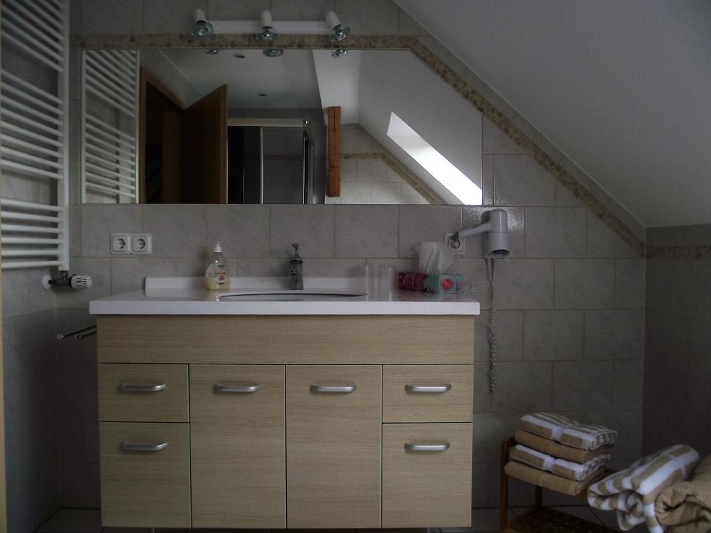 Ferienhaus Schneiders Krov Luaran gambar